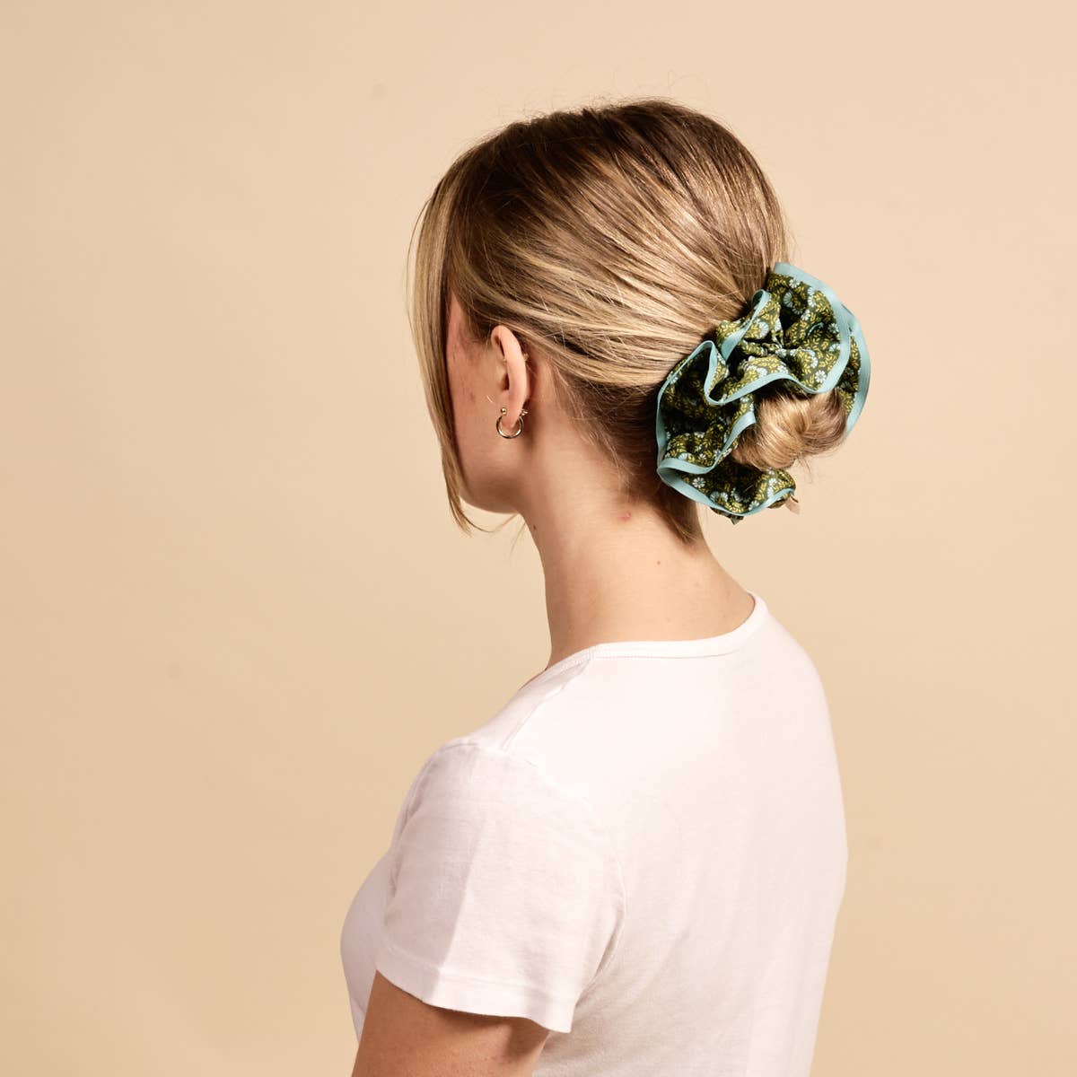 Ruffle Up Scrunchie–Everbloom Forest Green