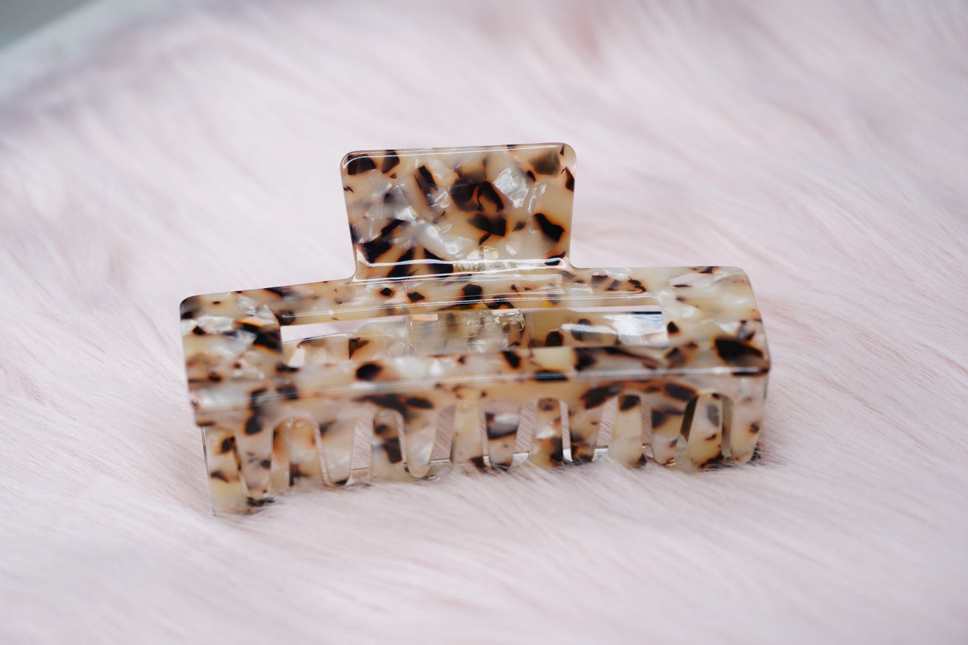 Large acetate Hair Clip Claw