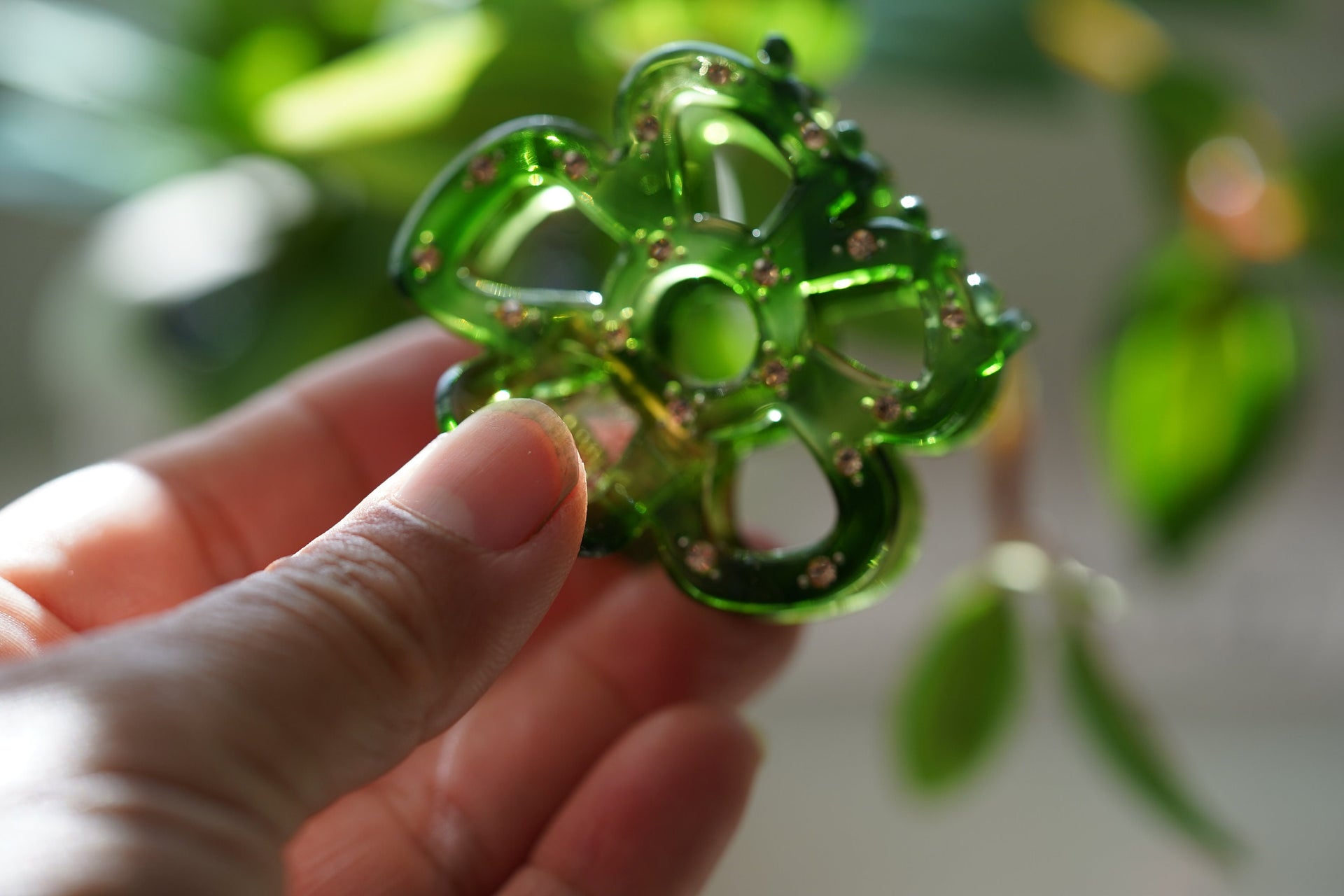 flower crystal hair claws